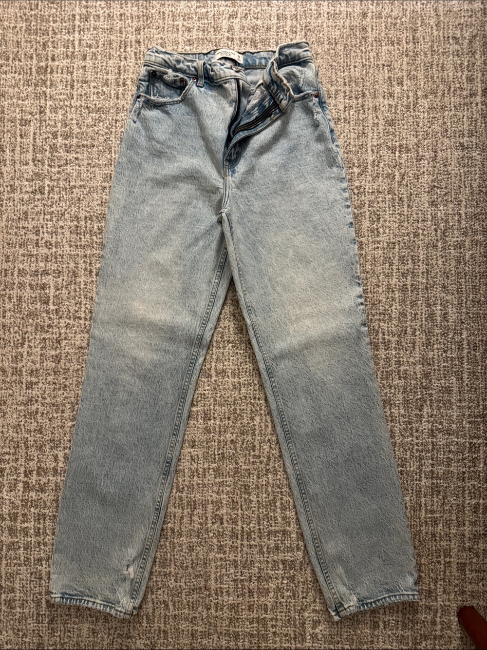 Abercrombie and Fitch Ultra High Rise 90s Straight Jean